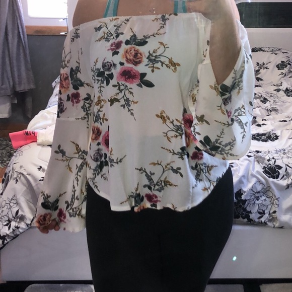 off the shoulder top - Picture 2 of 2